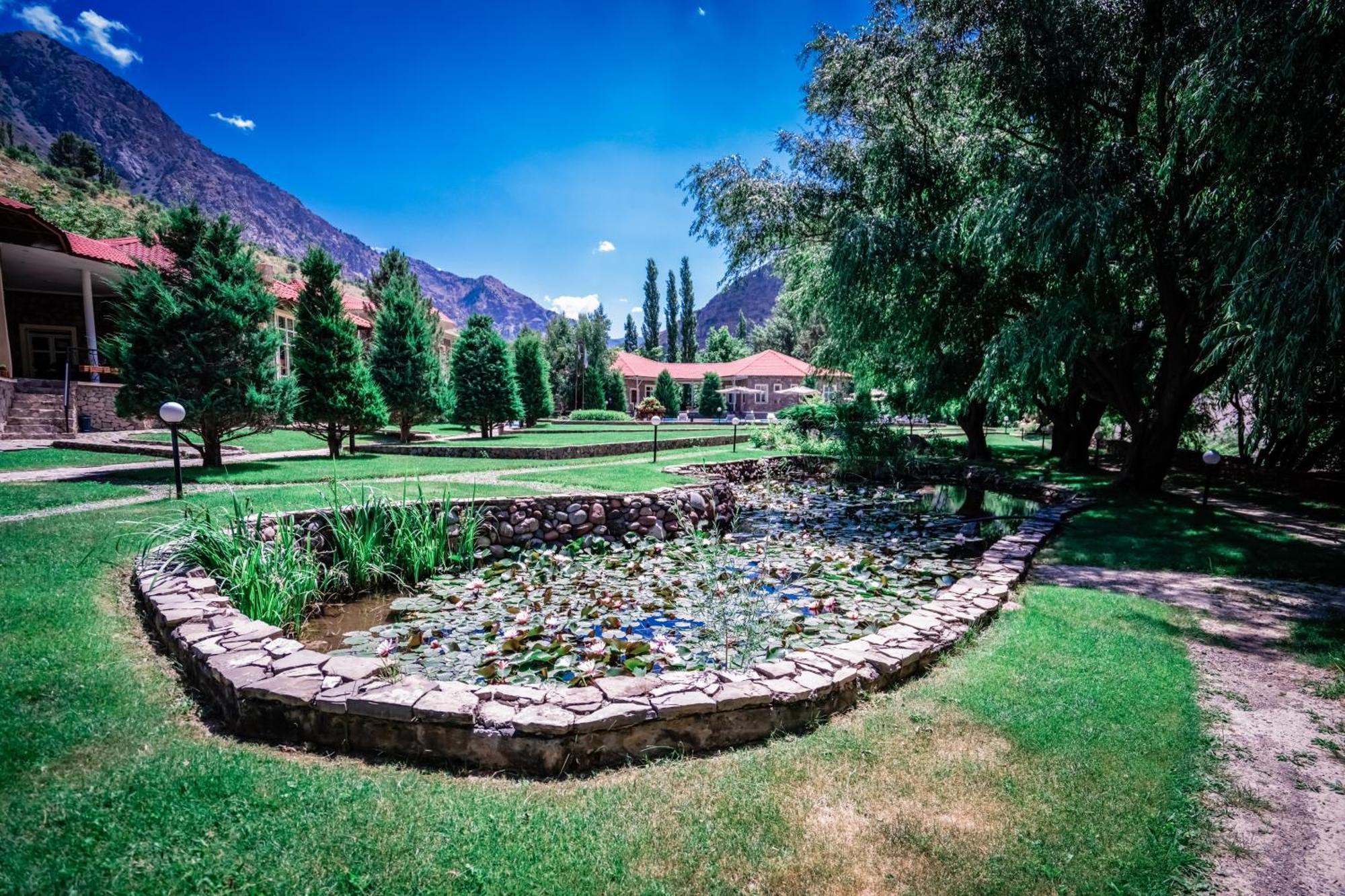 Chatcal Mountains Resort Burchmulla Dış mekan fotoğraf