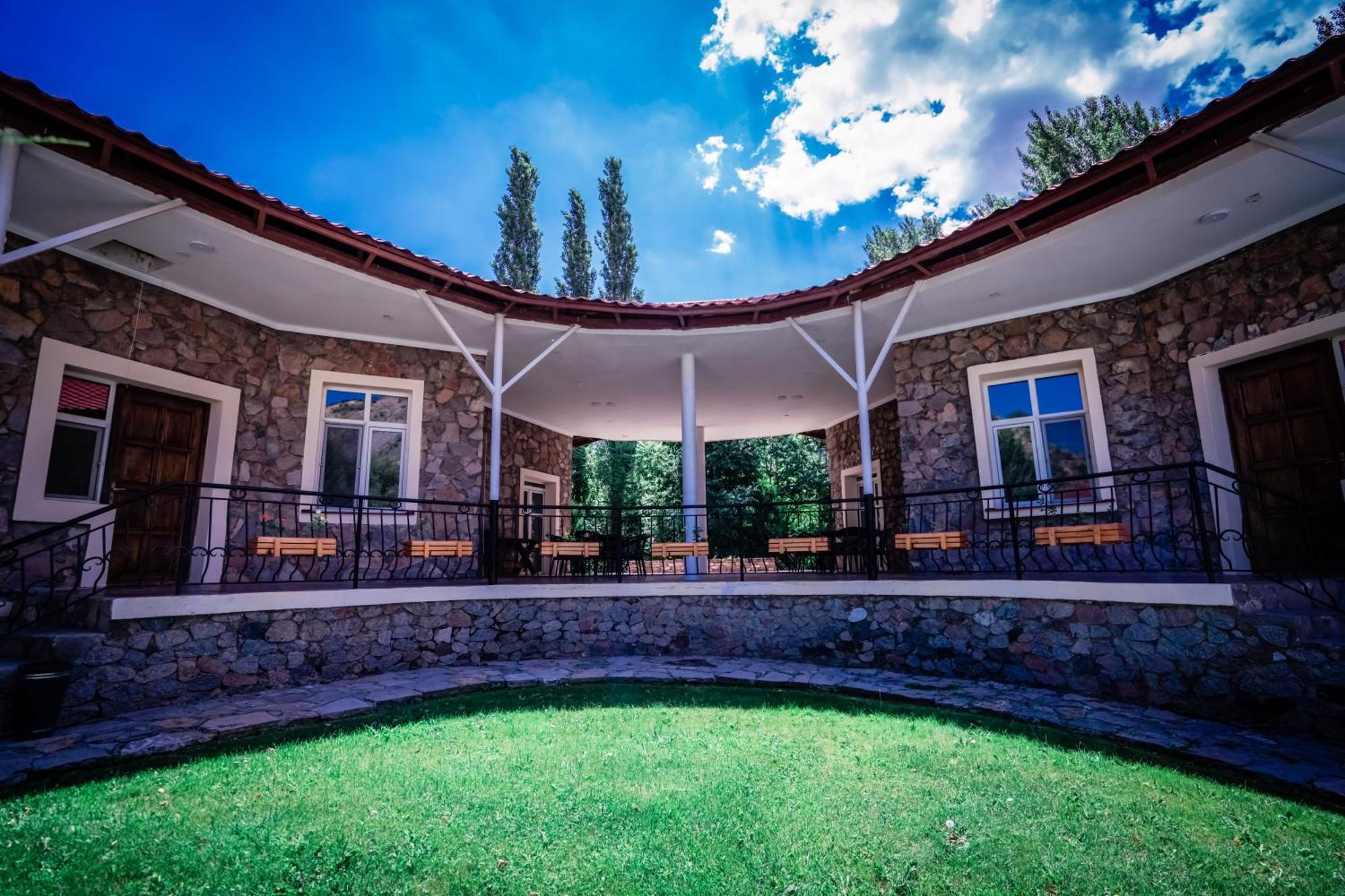 Chatcal Mountains Resort Burchmulla Dış mekan fotoğraf