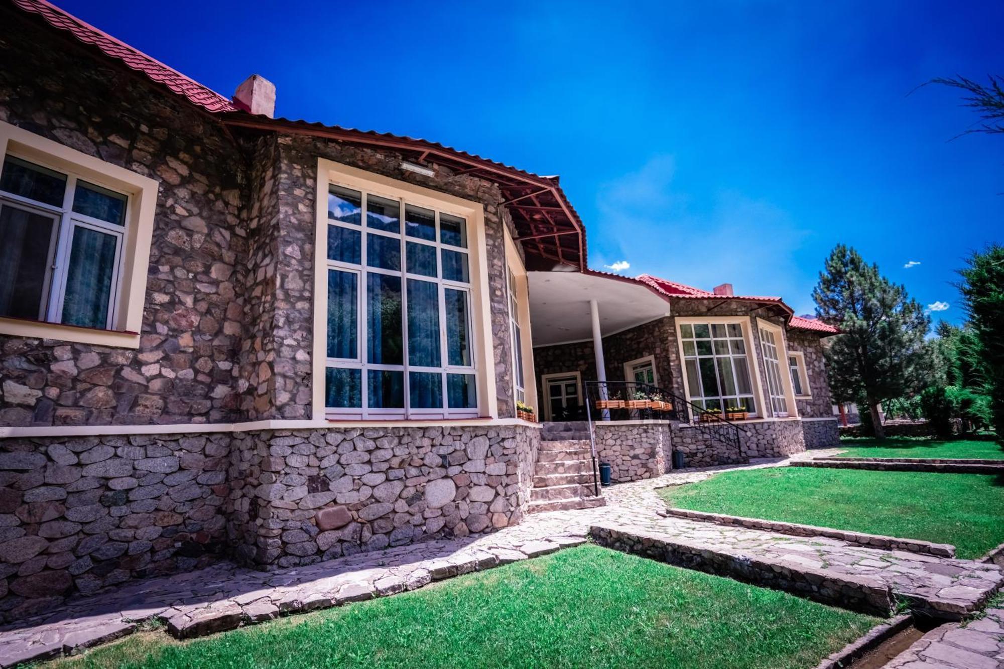 Chatcal Mountains Resort Burchmulla Dış mekan fotoğraf